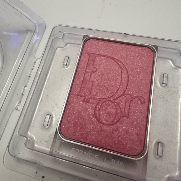 Vente interdite Blush from Dior - Picture 3 of 3